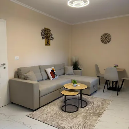Cozy Nest - Near Airport & Centre *