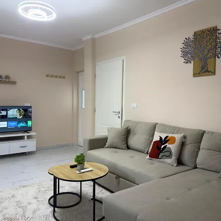 Apartament Cozy Nest - Near Airport & Centre Tirana
