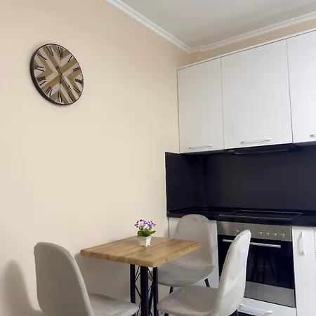 Apartament Cozy Nest - Near Airport & Centre