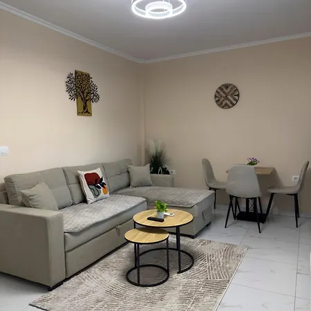 Apartament Cozy Nest - Near Airport & Centre Tirana