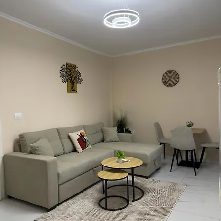 Cozy Nest - Near Airport & Centre