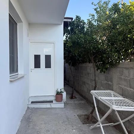Cozy Nest - Near Airport & Centre Apartament Tirana
